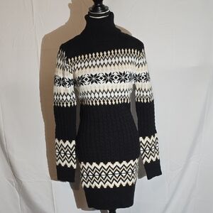 SHEIN Black and Cream Turtleneck Sweater